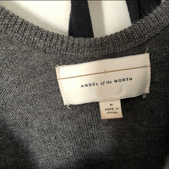 Anthro ANGEL of the NORTH gray sweater floral M - Picture 3 of 14